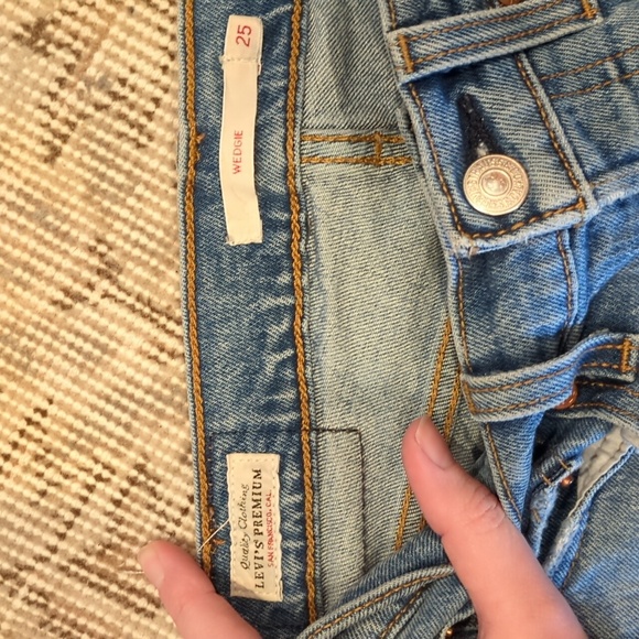 Levi's Wedgie Denim Jeans - Picture 4 of 5